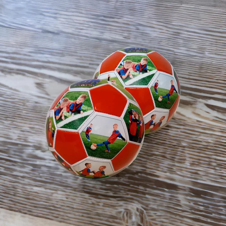 Balón de fútbol personalizado rojo